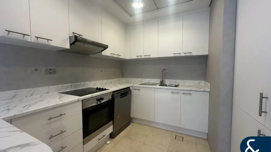 Apartamento de 2 dormitorios en DIFC, UAE No. 129 № 6
