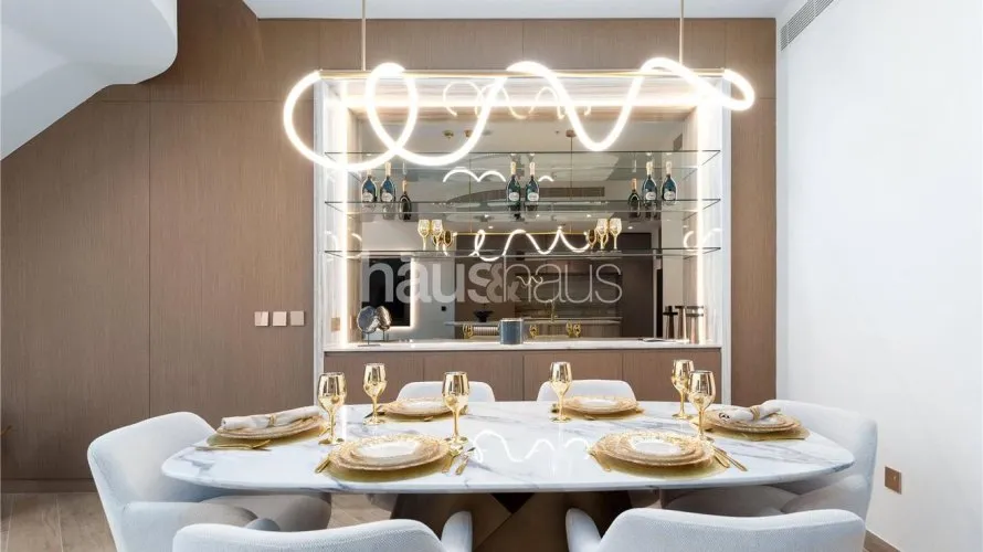 Apartamento de 3 dormitorios en Central Park Tower, UAE No. 60 № 6