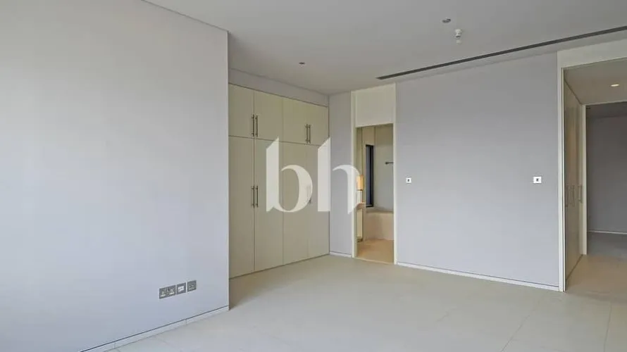 Apartamento de 2 dormitorios en DIFC, UAE No. 77 № 3