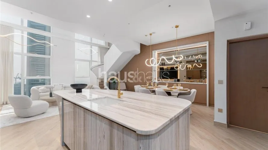 Apartamento de 3 dormitorios en Central Park Tower, UAE No. 60 № 4