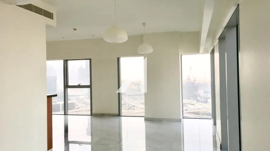 Apartamento de 1 dormitorio en Central Park Tower, UAE No. 163 № 1