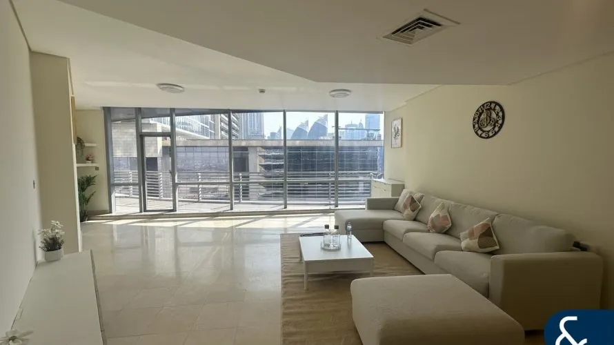 Apartamento de 2 dormitorios en DIFC, UAE No. 129 № 4