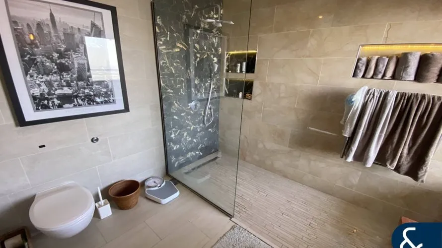 Apartamento de 2 dormitorios en DIFC, UAE No. 139 № 13