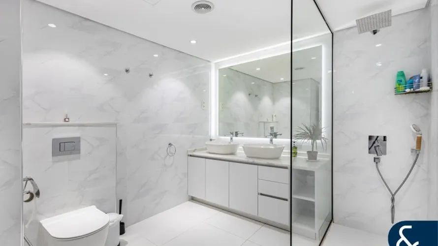 Apartamento de 2 dormitorios en Park Towers, UAE No. 178 № 7