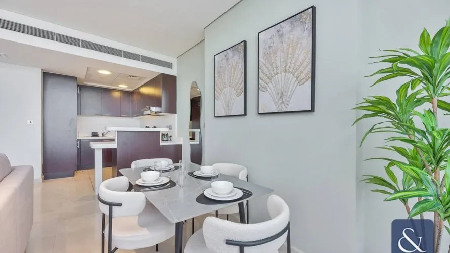 Apartamento de 1 dormitorio en DIFC, UAE No. 128 № 2