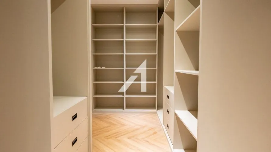 Apartamento de 2 dormitorios en Central Park Tower, UAE No. 220 № 11