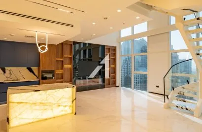 Apartamento de 2 dormitorios en Central Park Tower, UAE No. 220