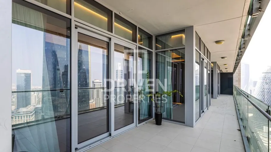 Apartamento de 3 dormitorios en DIFC, UAE No. 398