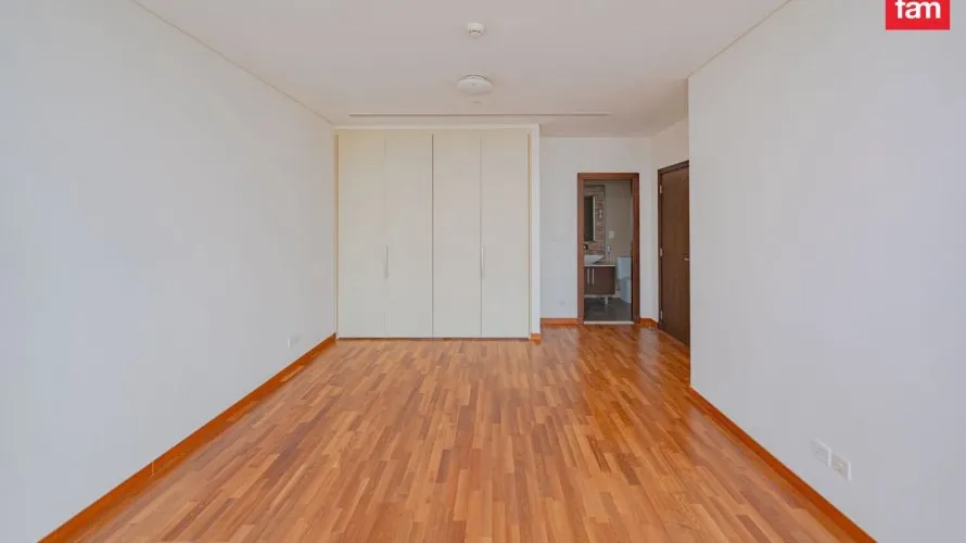 Apartamento de 3 dormitorios en DIFC, UAE No. 385 № 10