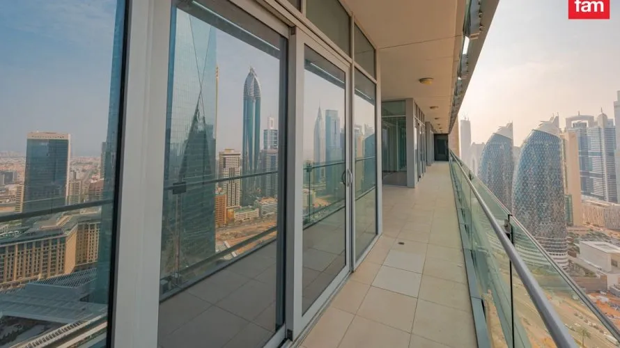 Apartamento de 3 dormitorios en DIFC, UAE No. 385