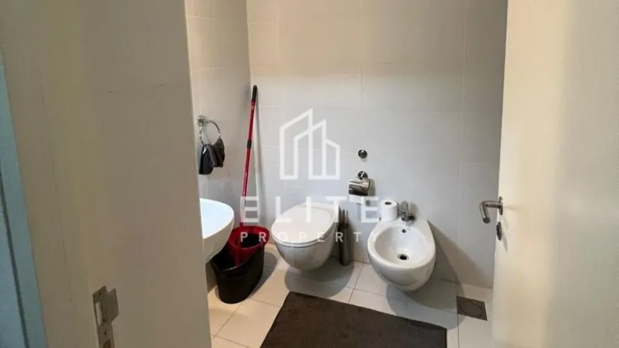 Apartamento de 2 dormitorios en DIFC, UAE No. 482 № 1