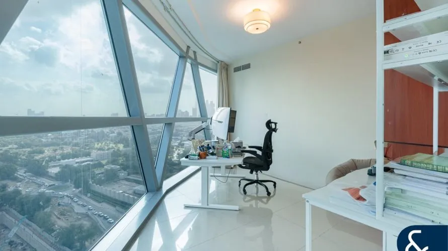 Appartement de 3 chambres à Park Towers, UAE No. 176 № 3