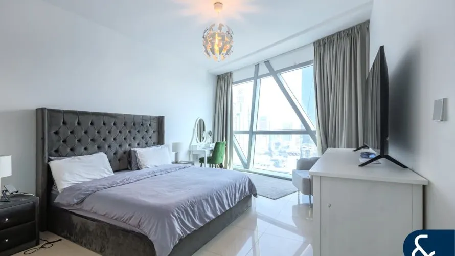 Appartement de 2 chambres à Park Towers, UAE No. 178 № 8