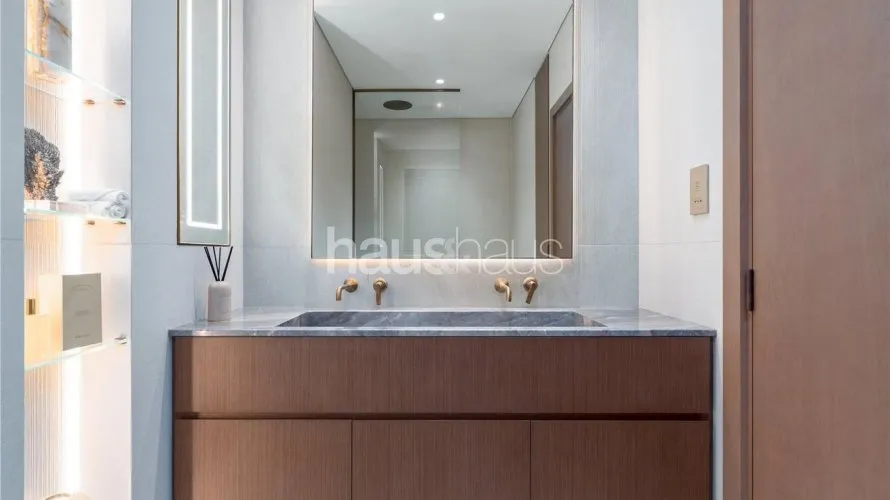 Appartement de 3 chambres à Central Park Tower, UAE No. 60 № 16