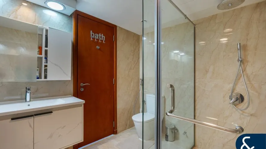 Appartement de 3 chambres à Park Towers, UAE No. 176 № 1