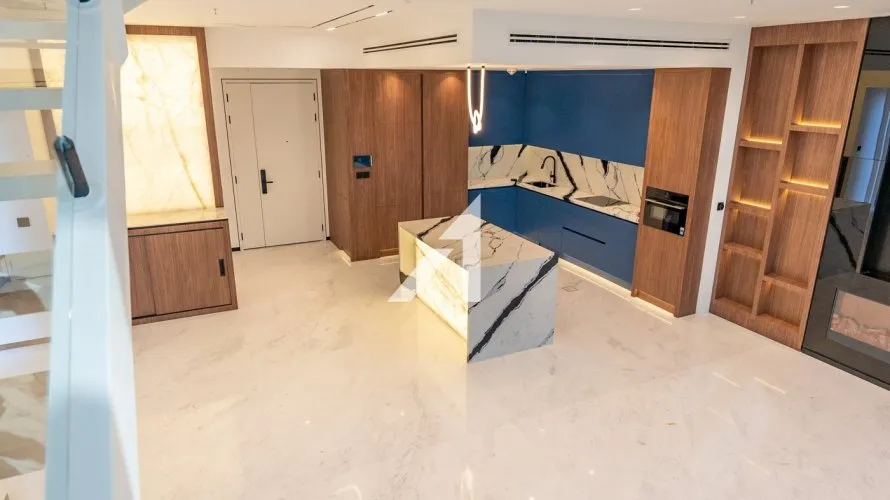 Квартира с 2 спальнями в  Central Park Tower, DIFC, Дубай, ОАЭ №220 № 1