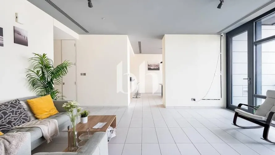 2 bedrooms apartment for sale , DIFC, Dubai, UAE No. 75 № 1