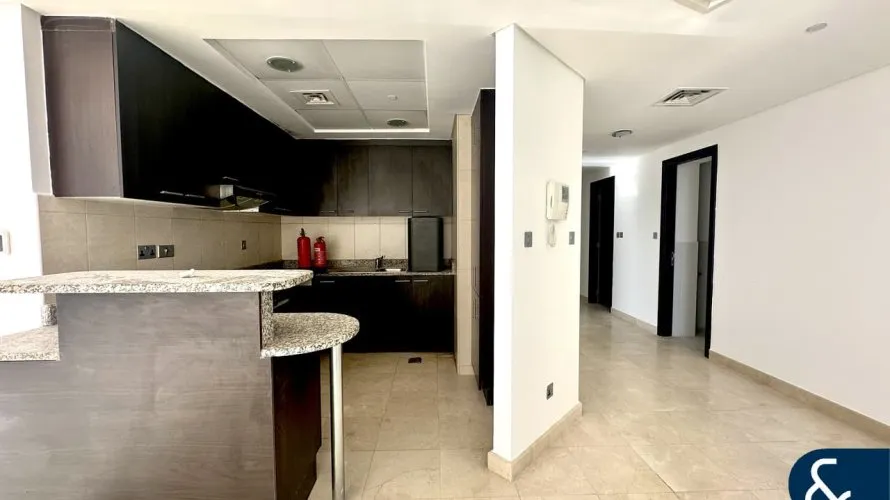 2 bedrooms apartment for sale , DIFC, Dubai, UAE No. 134 № 1