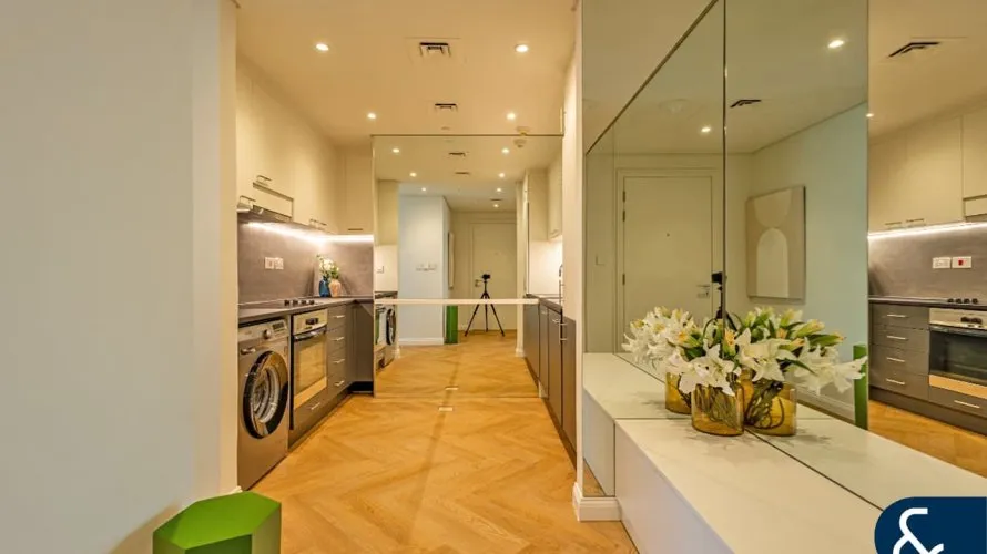 2 bedrooms apartment for sale , DIFC, Dubai, UAE No. 118