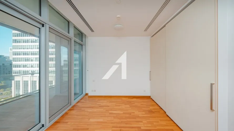 3 bedrooms apartment for sale , DIFC, Dubai, UAE No. 183 № 3