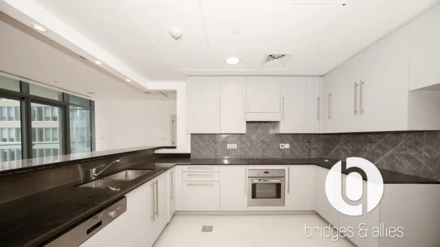 3 bedrooms apartment for sale , DIFC, Dubai, UAE No. 239 № 11