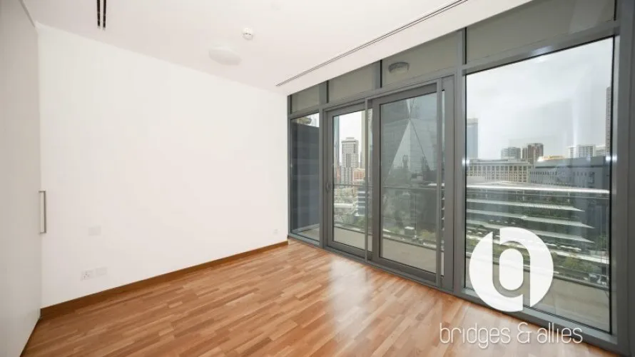 3 bedrooms apartment for sale , DIFC, Dubai, UAE No. 239 № 3