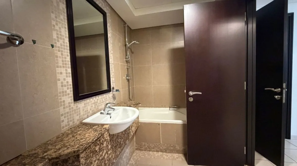 2 bedrooms apartment for sale , DIFC, Dubai, UAE No. 241