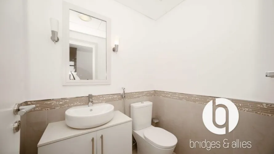 3 bedrooms apartment for sale , DIFC, Dubai, UAE No. 239 № 16