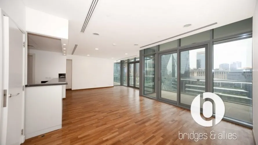 3 bedrooms apartment for sale , DIFC, Dubai, UAE No. 239 № 7